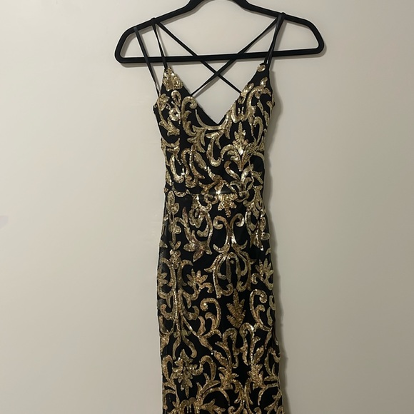 Fashion Nova - The Vice Sequin Gown - Black and Gold - XSmall - Picture 2 of 5